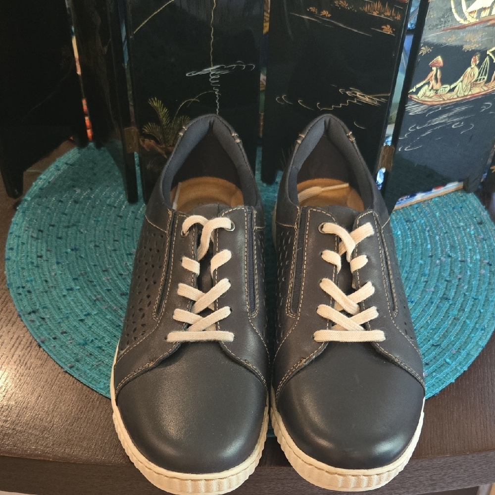 Clarks Blue and Tan Comfort Shoes